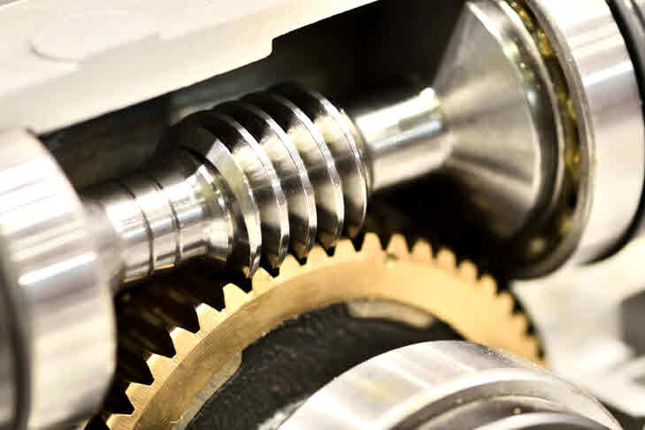 دلایل برگشت ناپذیری و خود قفل شوندگی در گیربکس های حلزونی